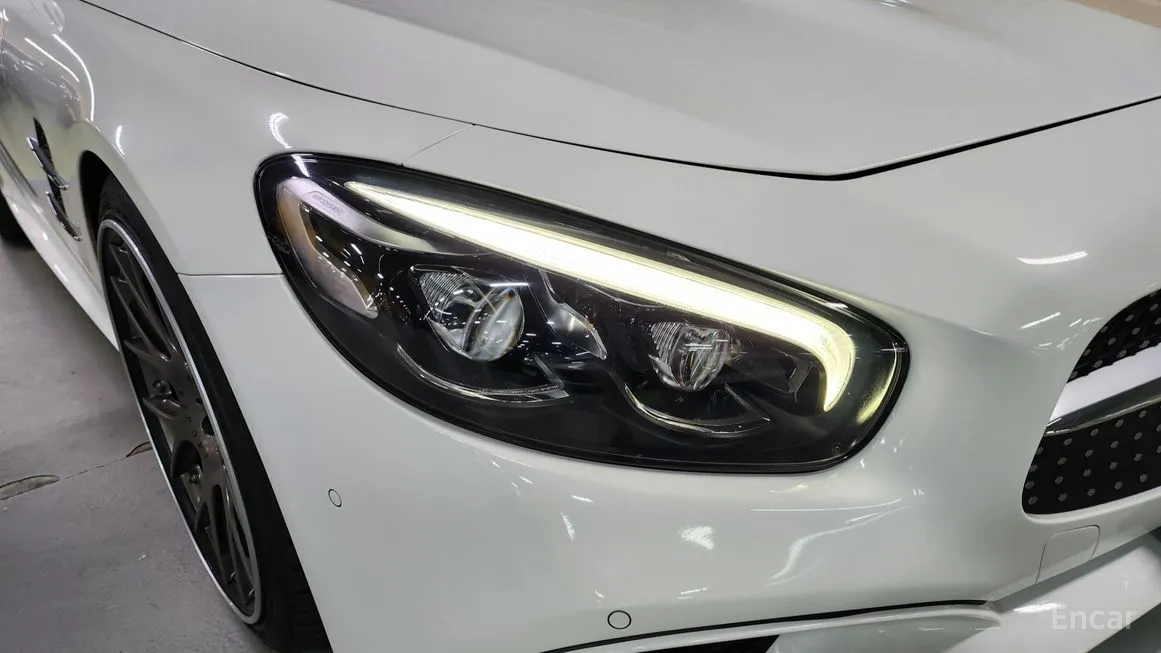 Mercedes-Benz SL-Class