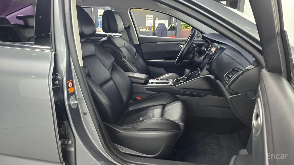 Renault SM6
