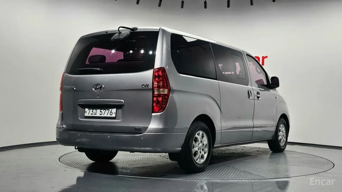Hyundai Starex