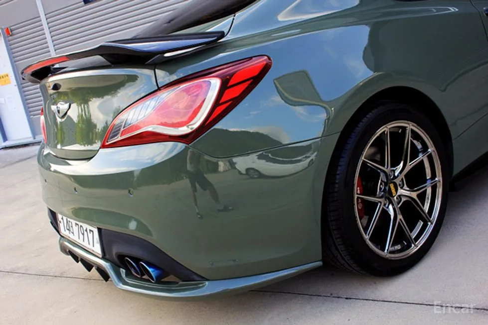 Hyundai Genesis
