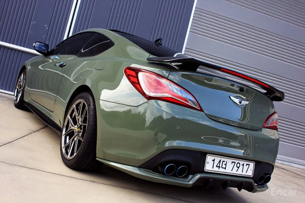 Hyundai Genesis
