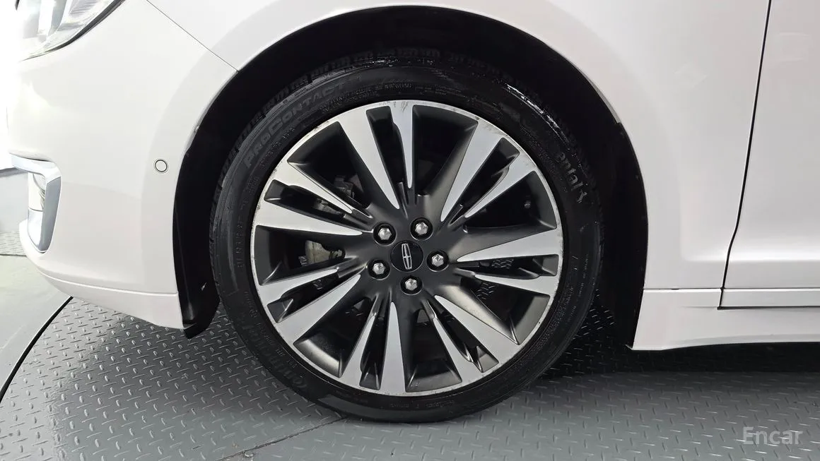 Lincoln MKZ