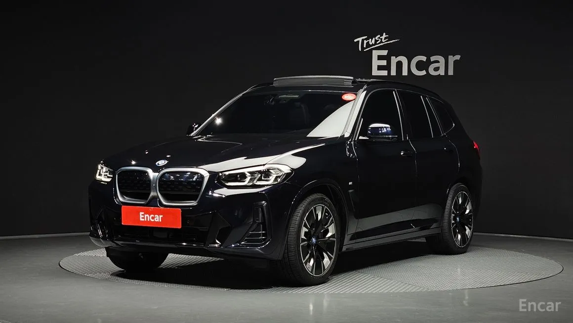 BMW iX3