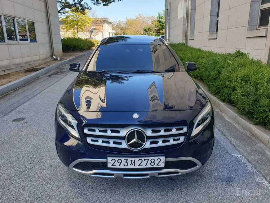 Mercedes-Benz GLA-Class