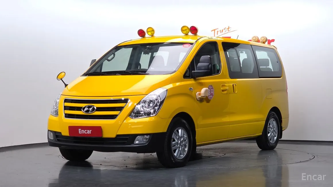 Hyundai Starex