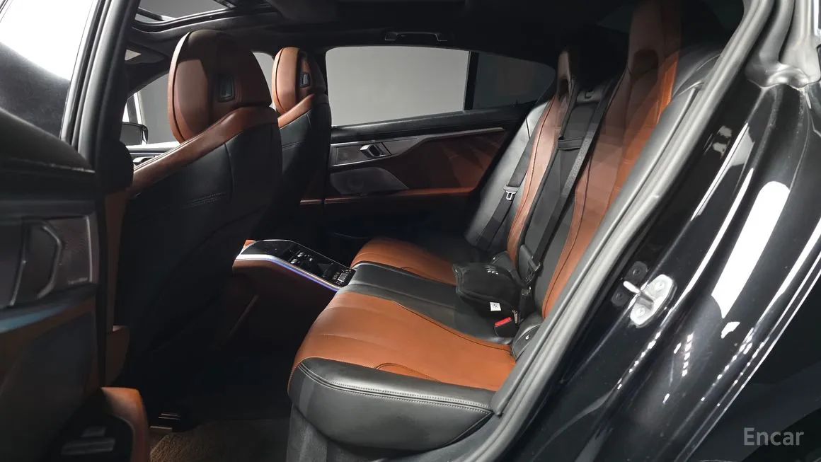 BMW 8-Series