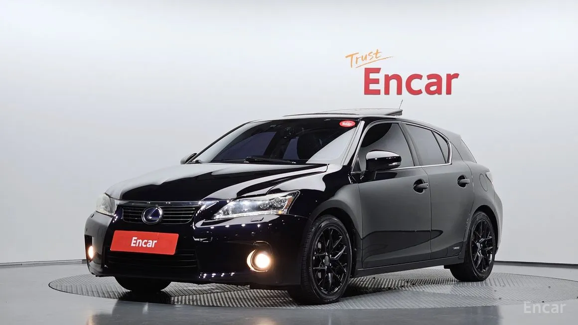 Lexus CT200h