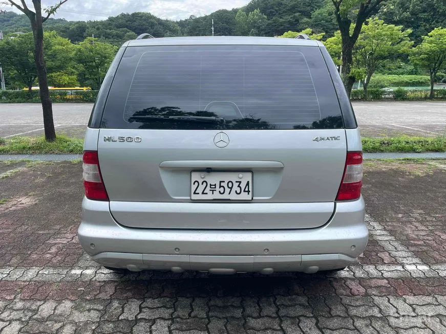 Mercedes-Benz M-class