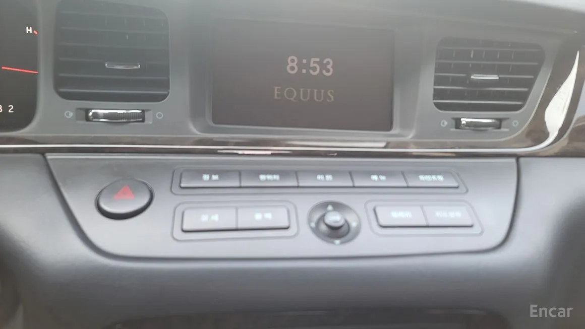Hyundai Equus