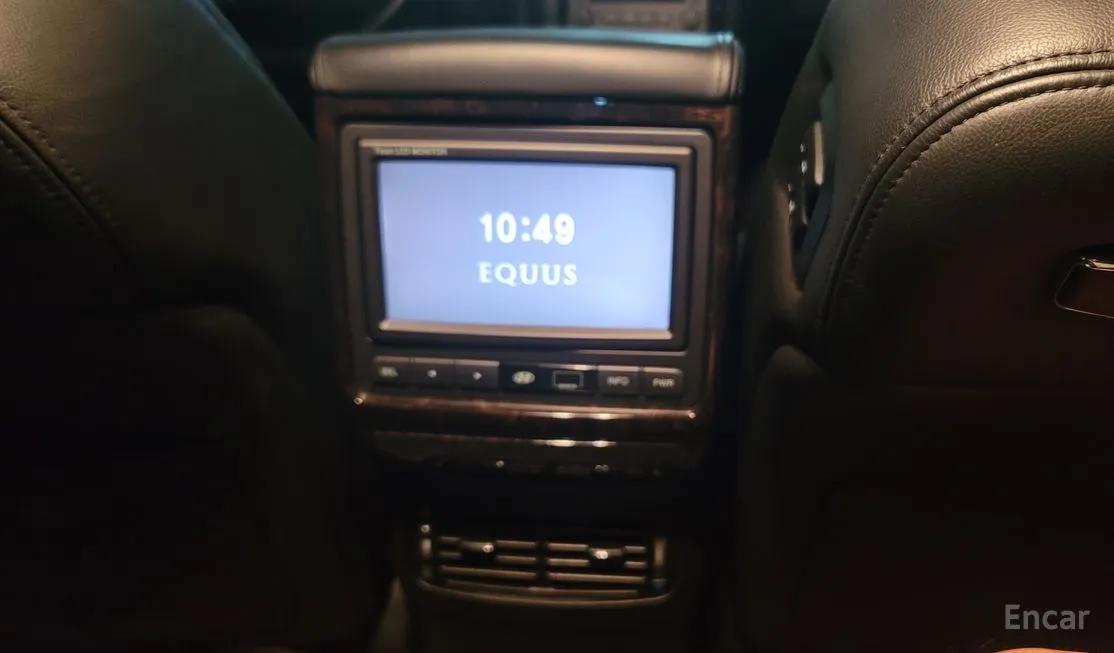Hyundai Equus