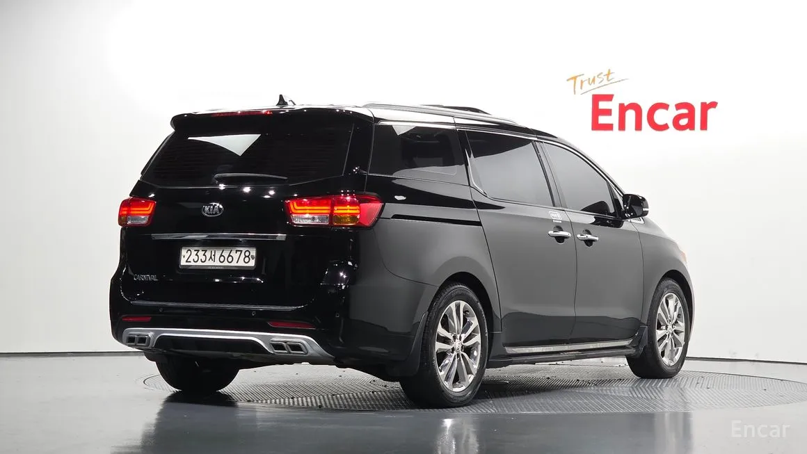 Kia Carnival