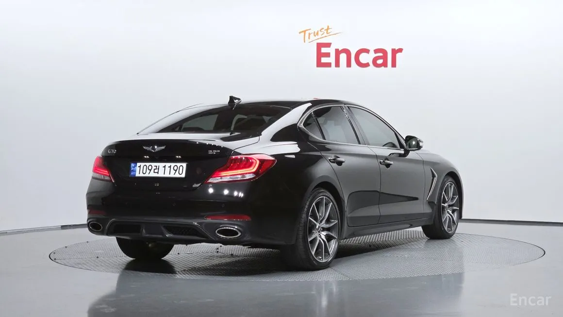 Genesis G70