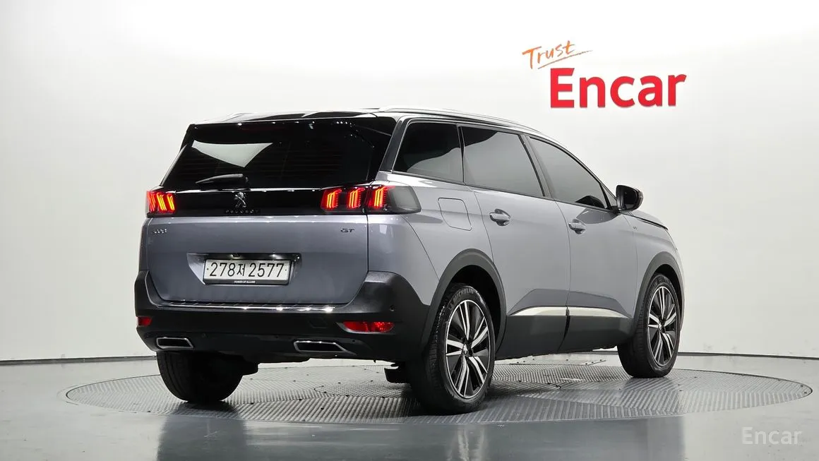 Peugeot 5008