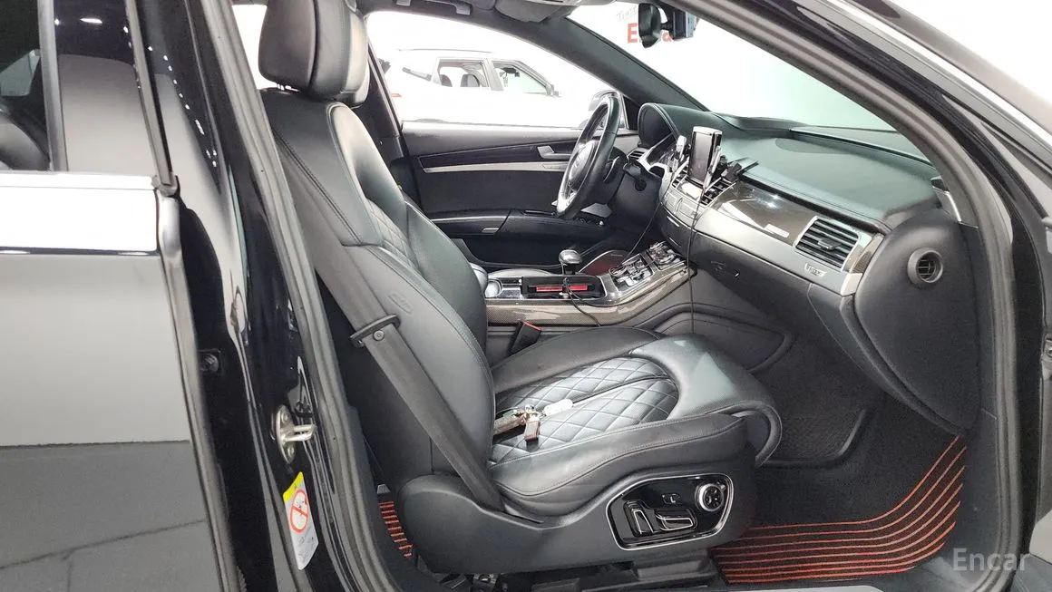 Audi S8