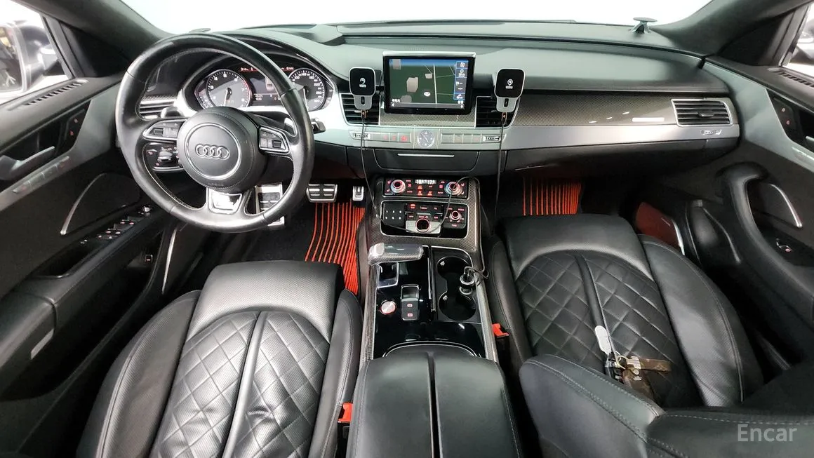 Audi S8