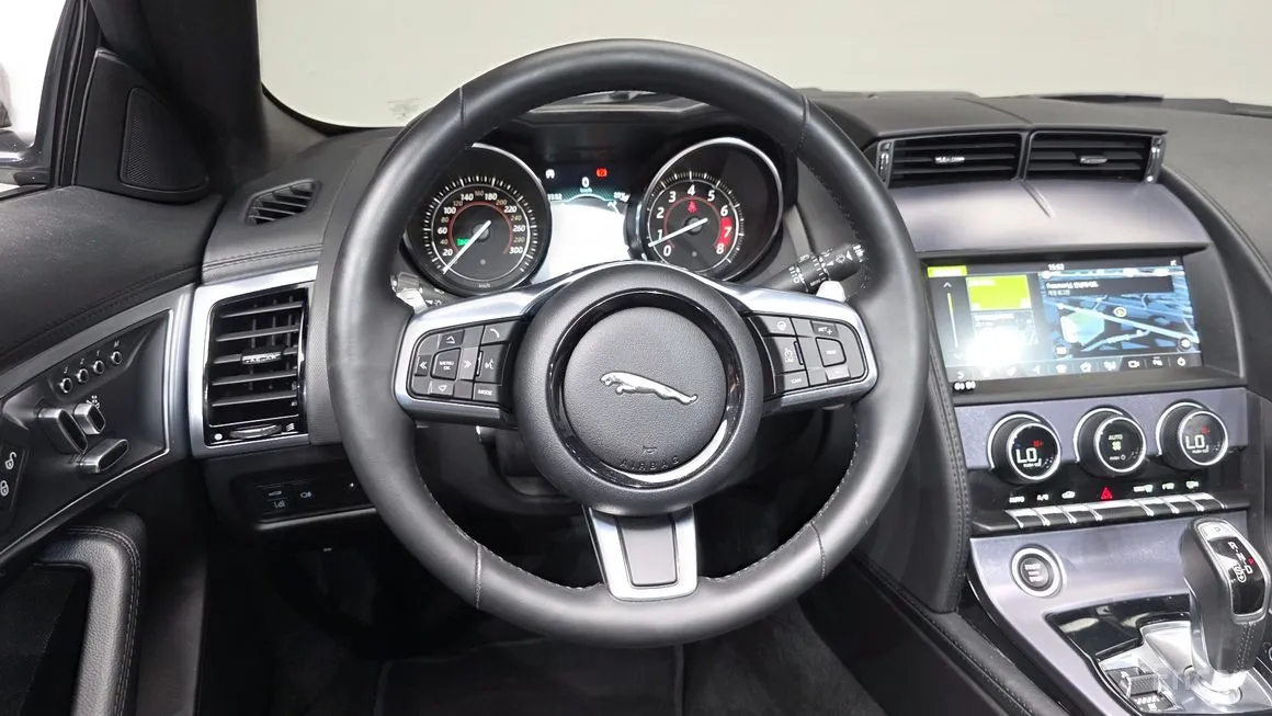 Jaguar F-TYPE