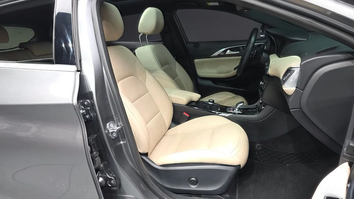 Infiniti QX30