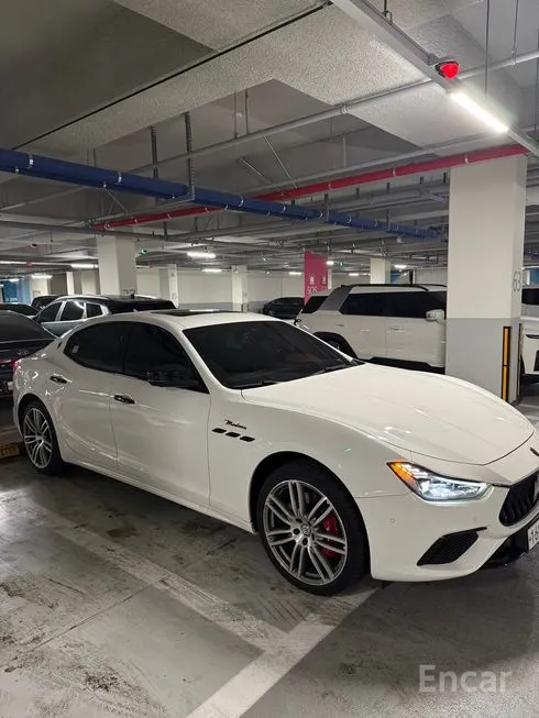 Maserati Ghibli