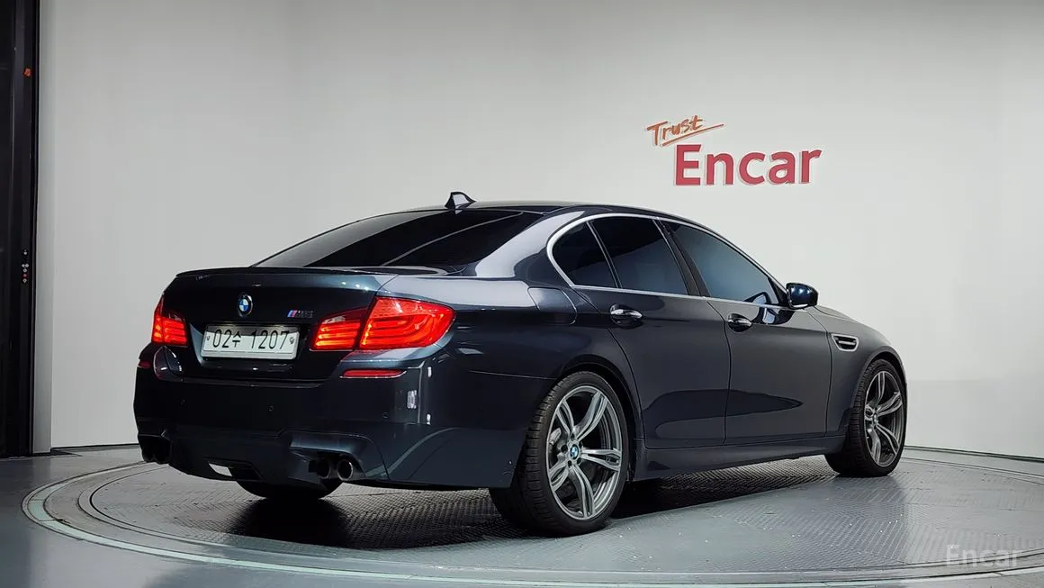 BMW M5