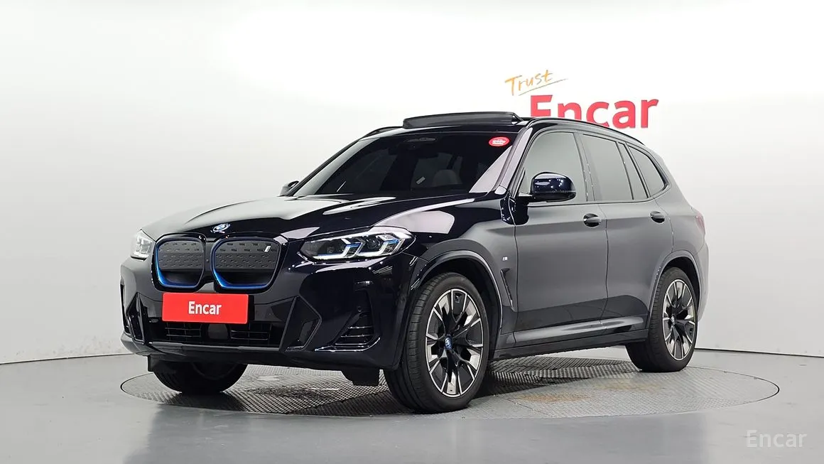 BMW iX3