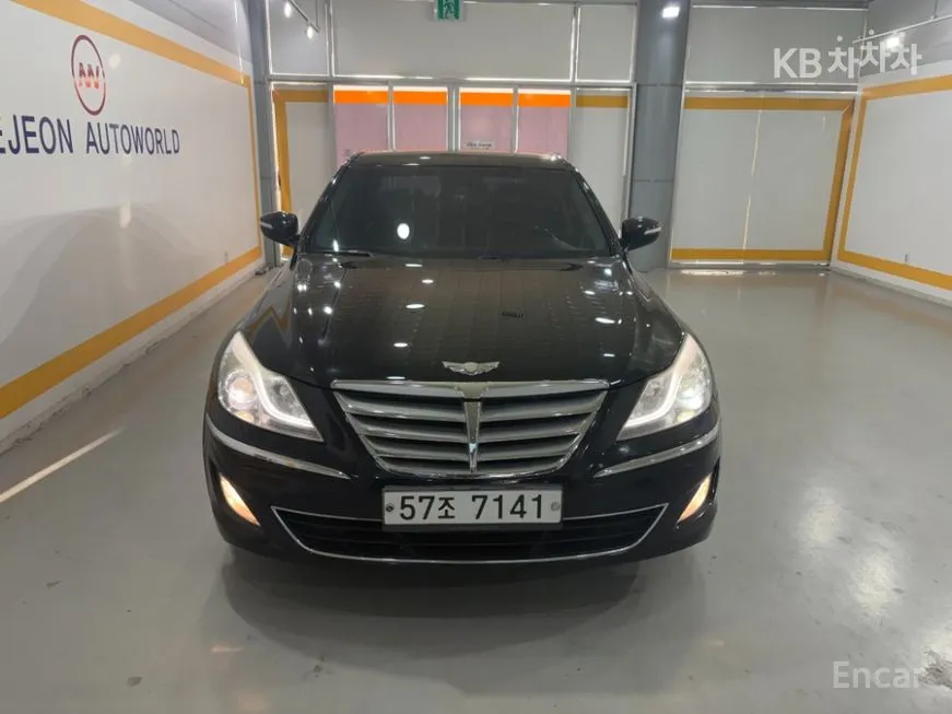 Hyundai Genesis