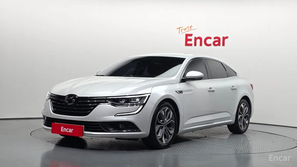 Renault SM6