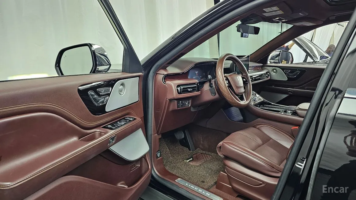 Lincoln Aviator