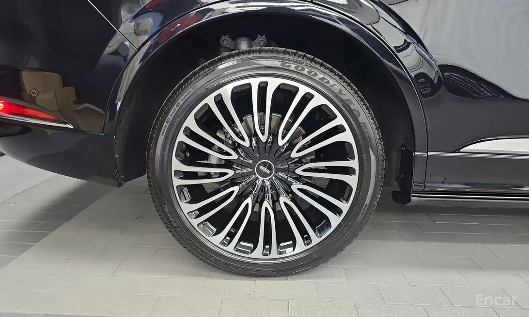 Lincoln Aviator