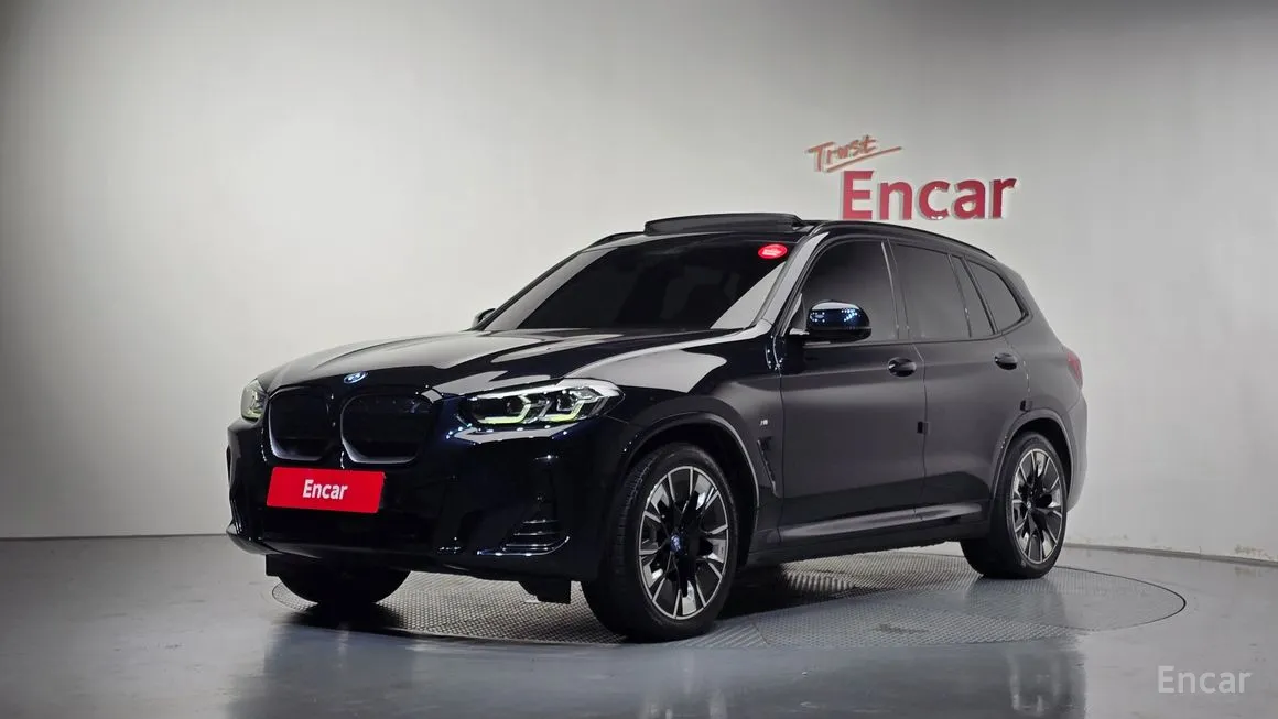 BMW iX3