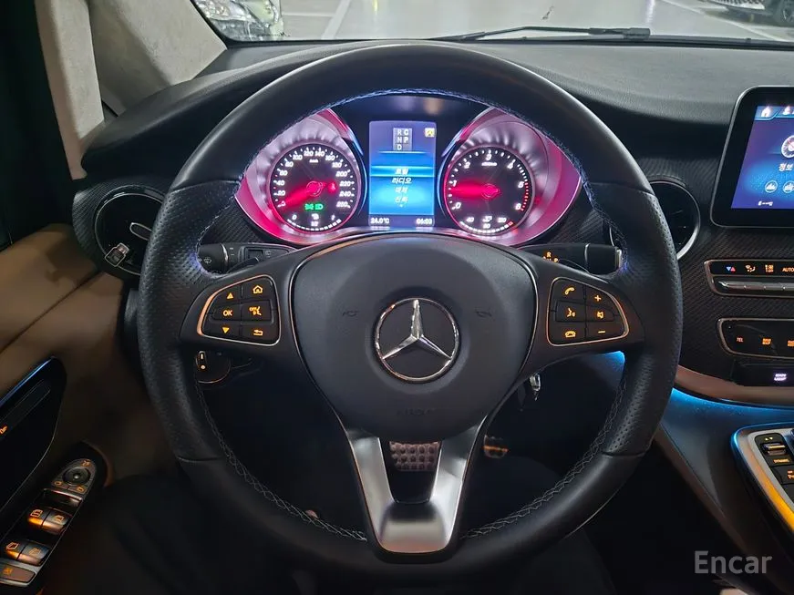 Mercedes-Benz V-Class