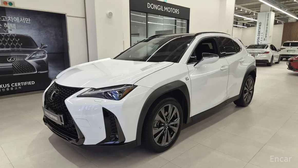Lexus UX