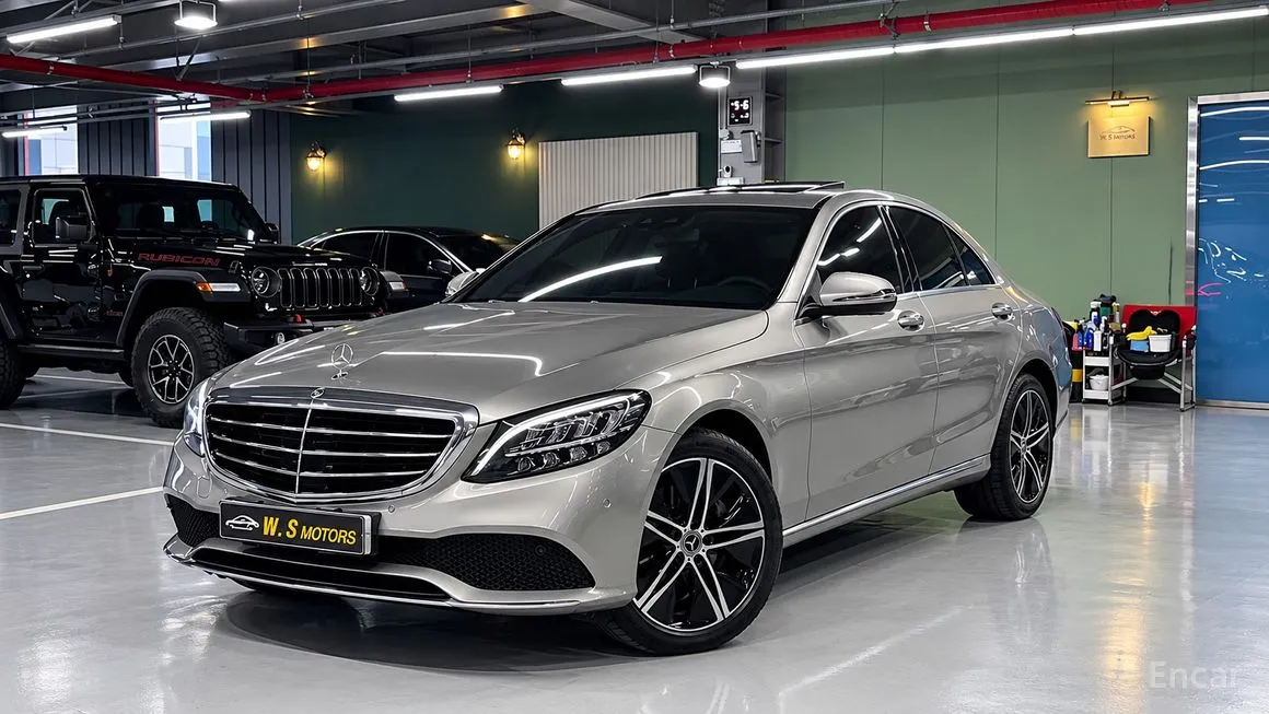 Mercedes-Benz C-Class