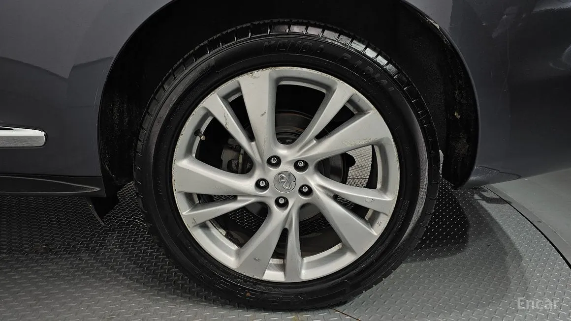 Infiniti JX