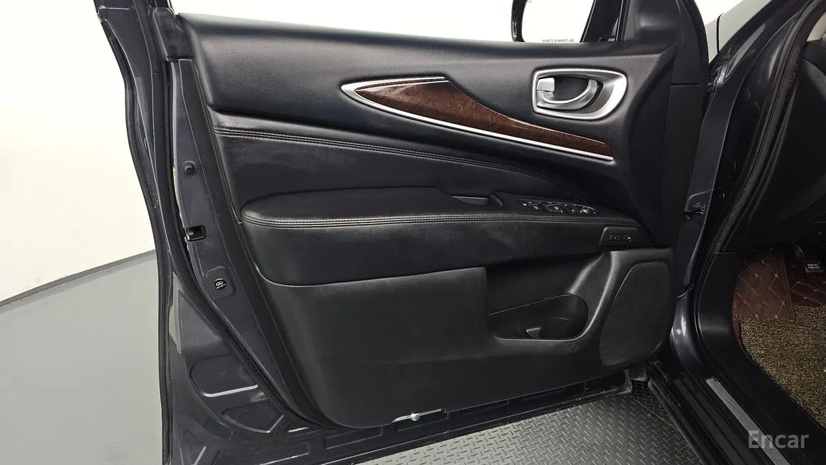 Infiniti JX