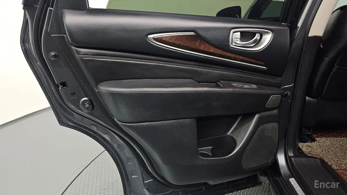 Infiniti JX