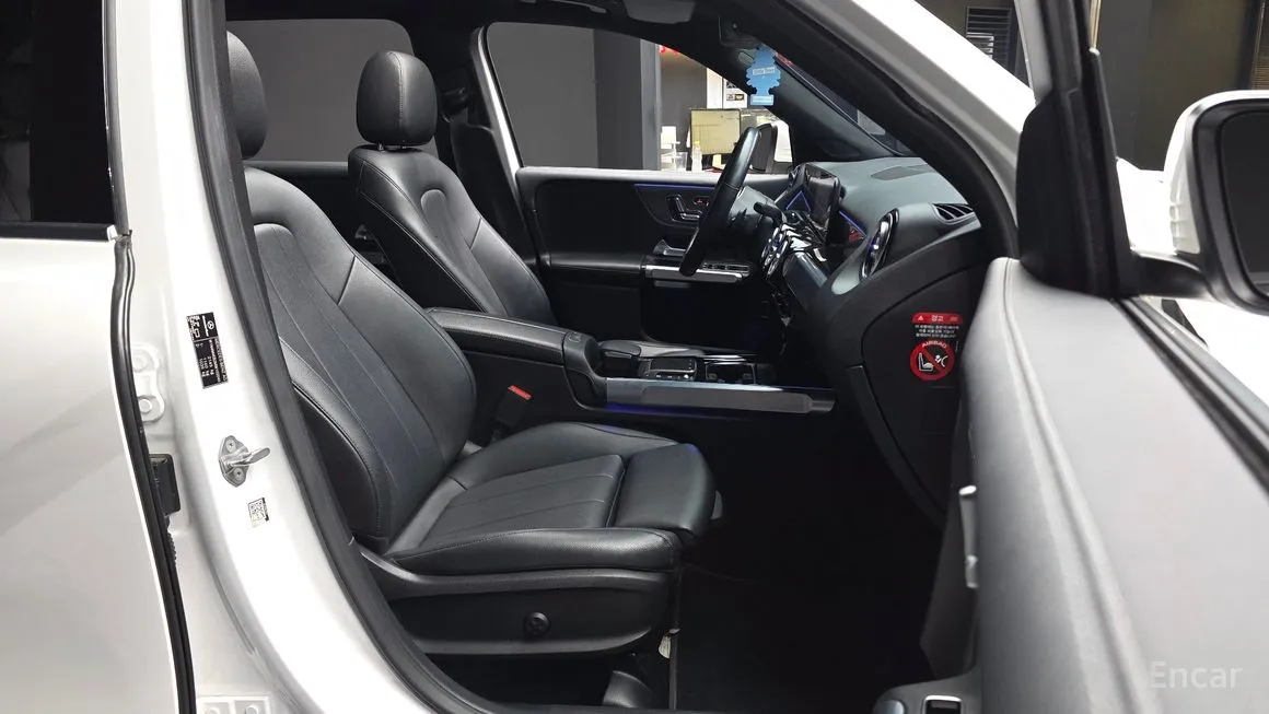 Mercedes-Benz GLB-Class