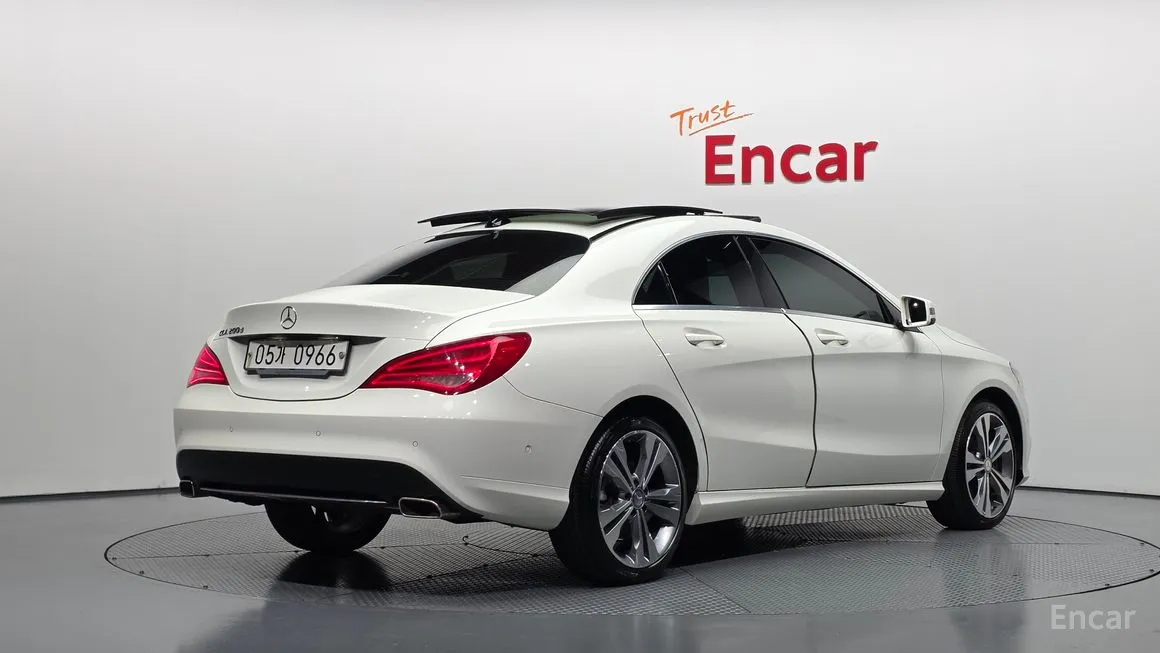 Mercedes-Benz CLA-Class