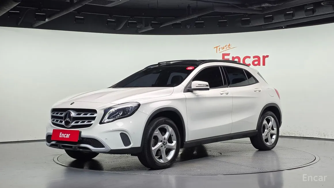 Mercedes-Benz GLA-Class