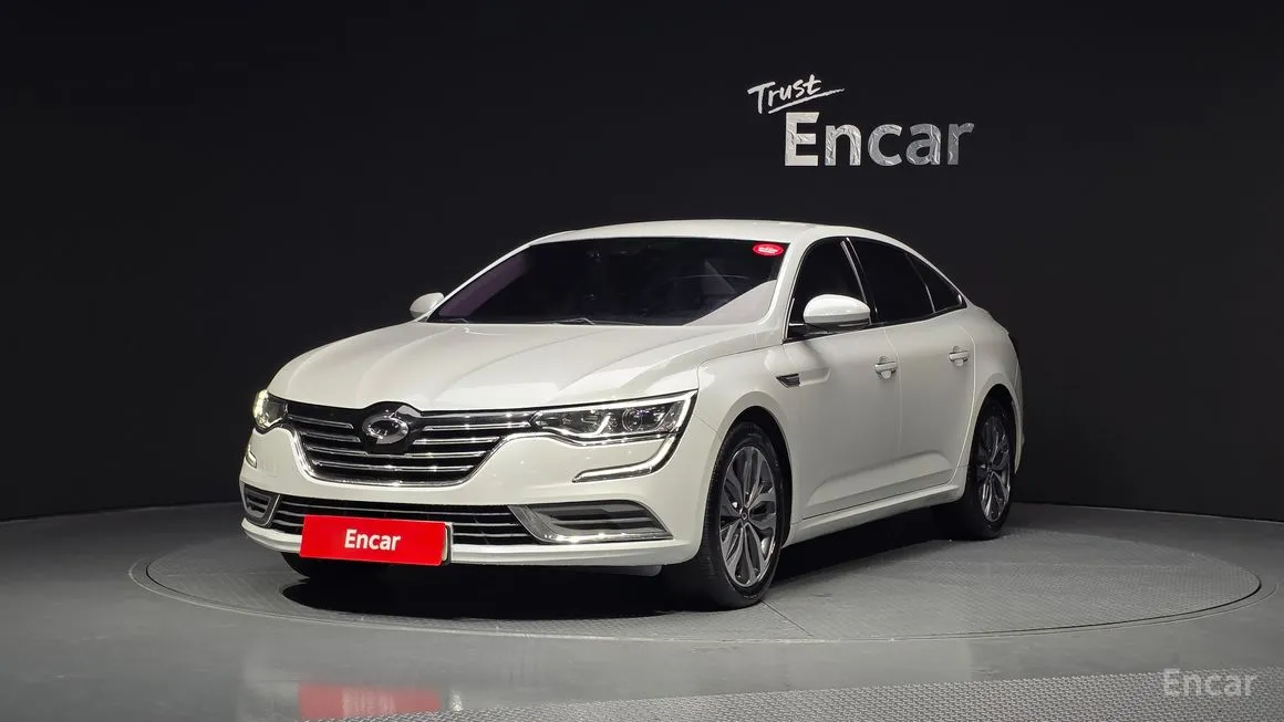 Renault SM6