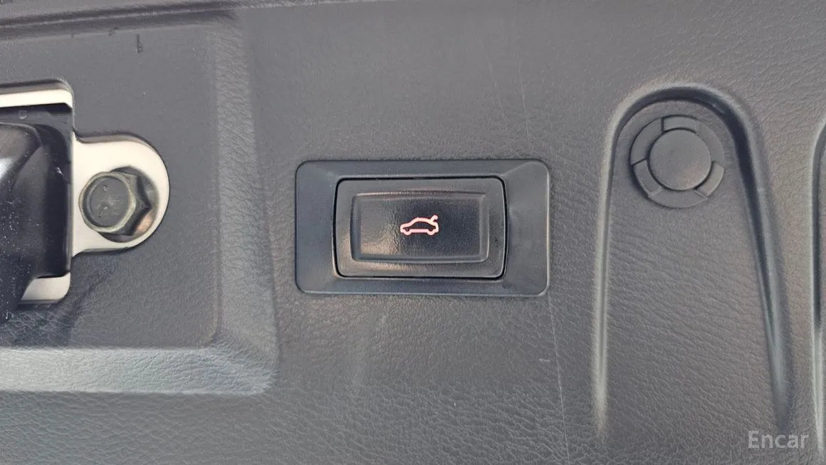 Infiniti Q30