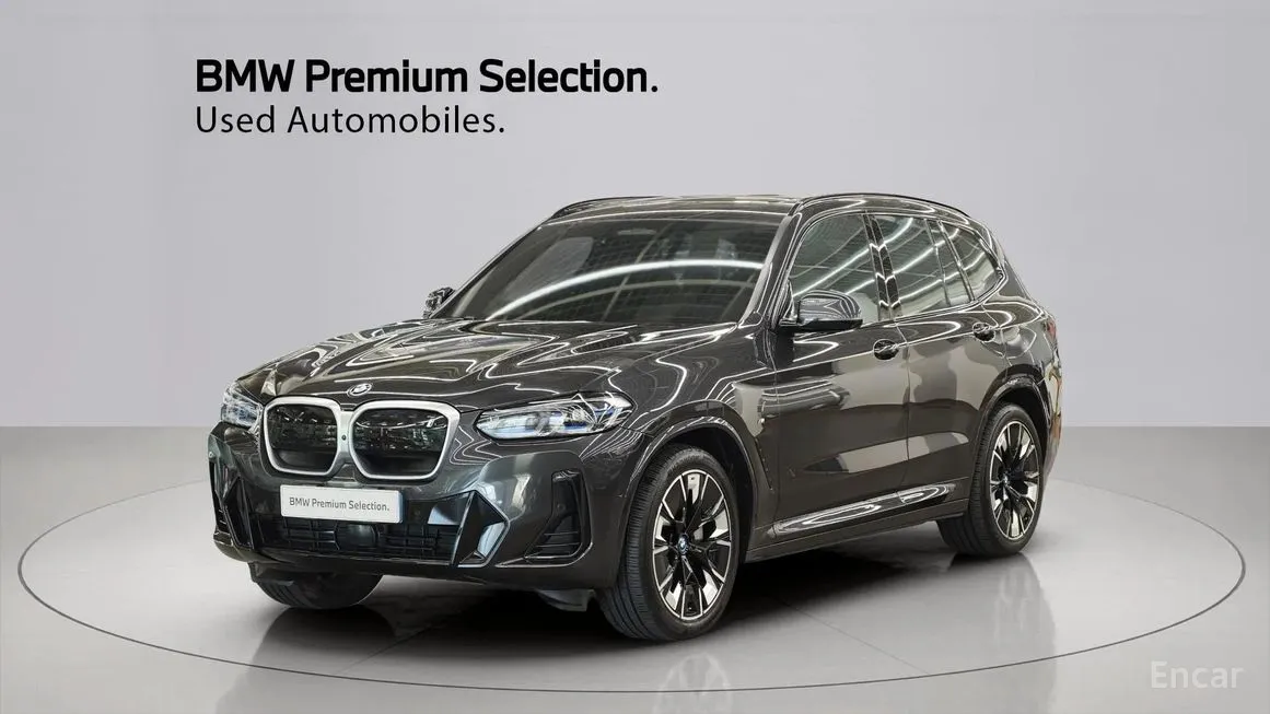 BMW iX3