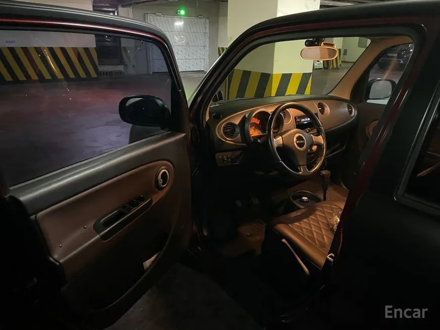 Daihatsu Mira Gino