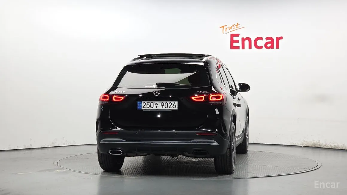 Mercedes-Benz GLA-Class