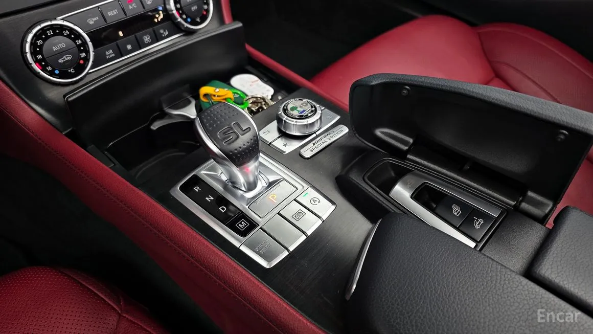 Mercedes-Benz SL-Class