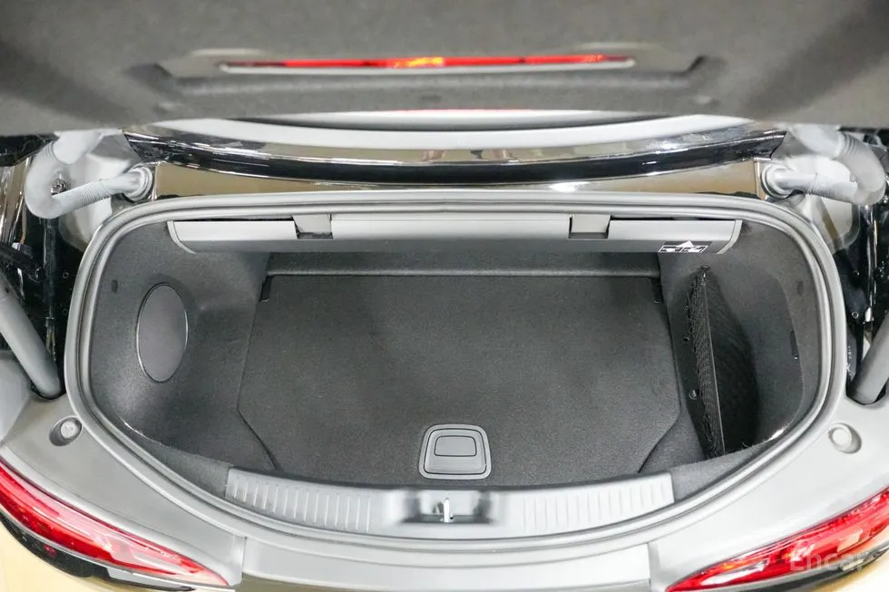 Mercedes-Benz SL-Class