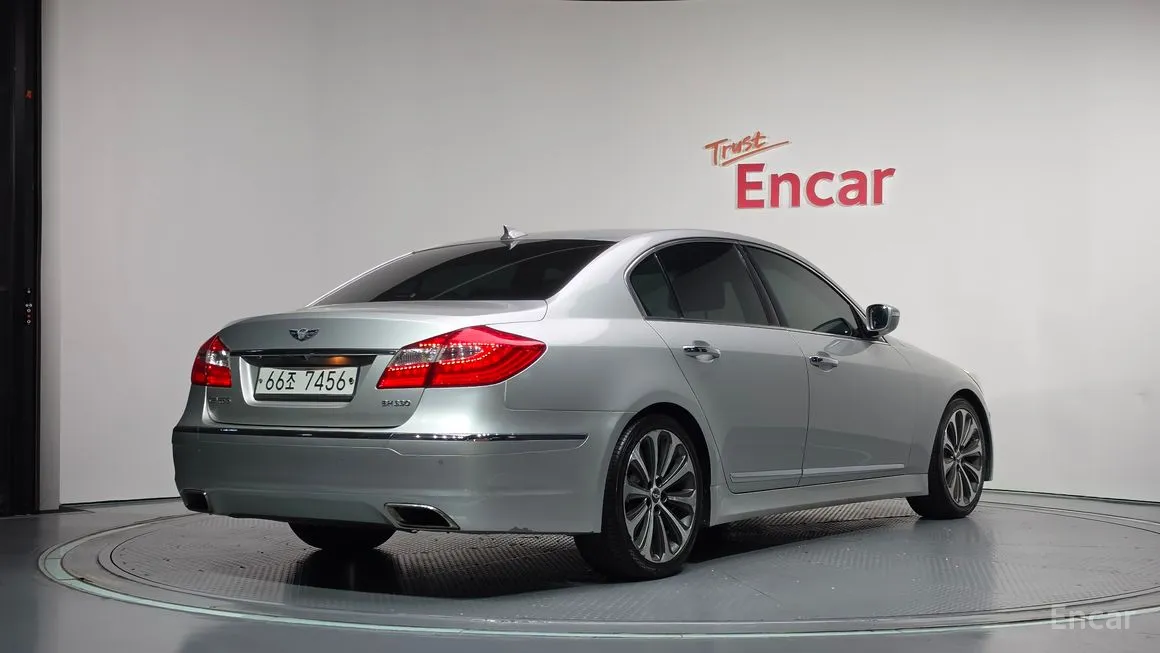Hyundai Genesis
