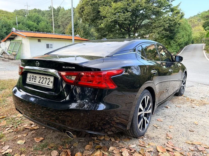 Nissan Maxima