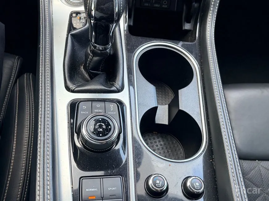 Nissan Maxima