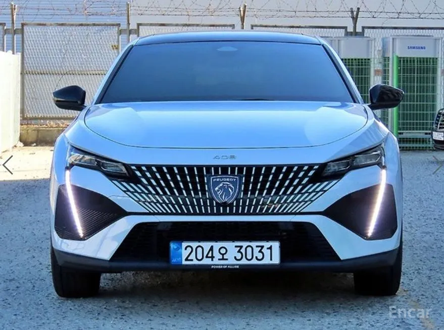 Peugeot 408