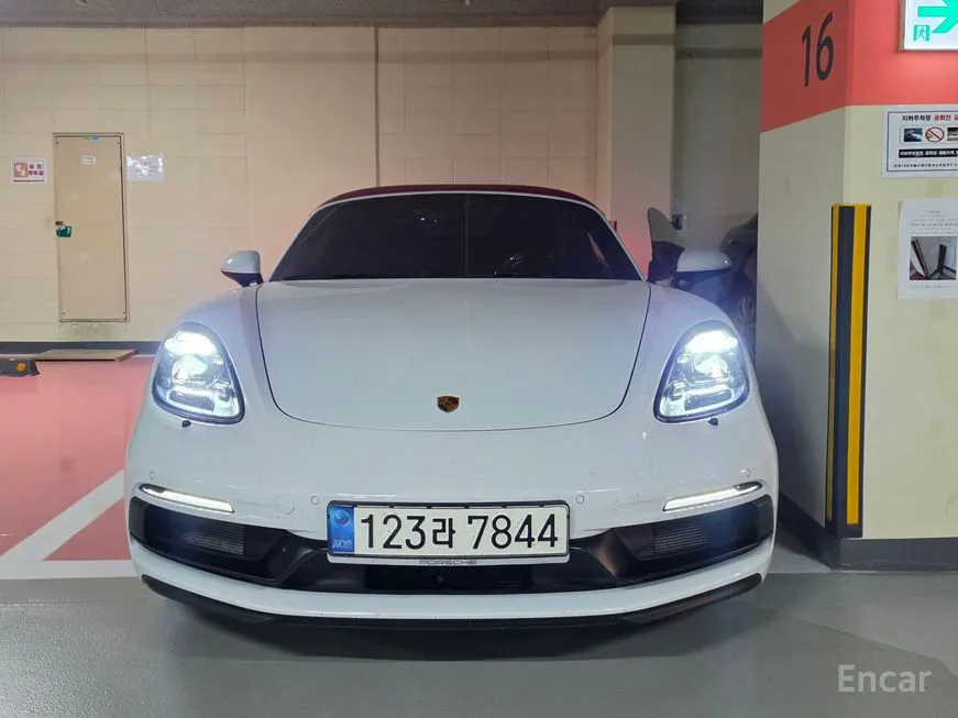 Porsche 718